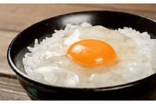 ベジタリアンなニワトリの極上！卵かけご飯セット(卵×3、米×3、醤油×2、塩×2)【お届け日指定可能】Gbn-01 